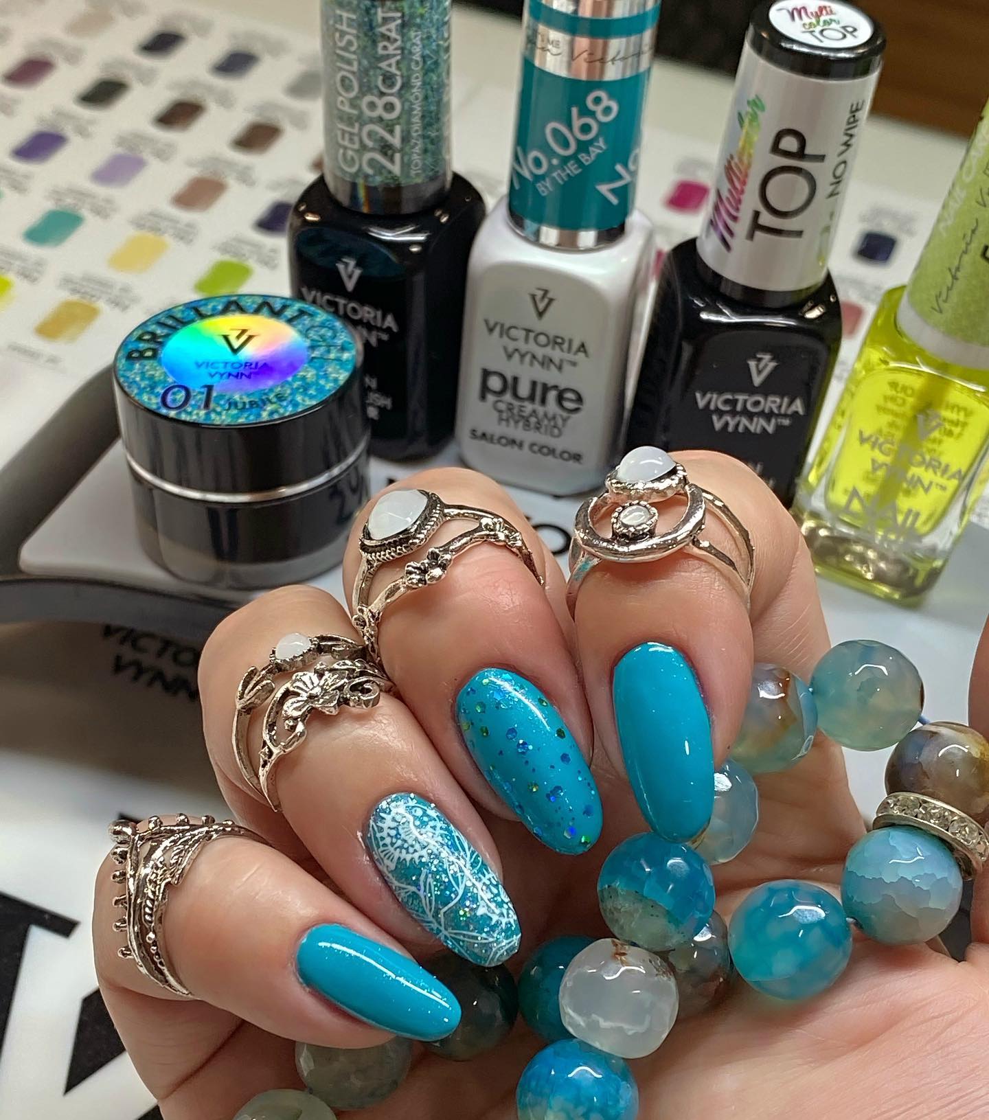 Victoria Vynn Brillant glittergel UV/LED 01 JUBILE - Bild 15
