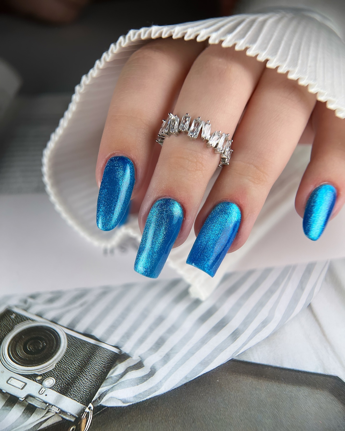 Gel Polish-Victoria Vynn-ai_Cat_Eye-gelpolish-394 Bixby - Bild 2